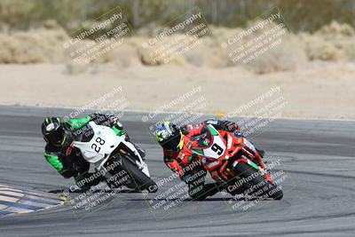 media/Dec-07-2025-CVMA (Sun) [[3e7d2de5dc]]/Race 7-Formula Lightweight Twins Shootout/